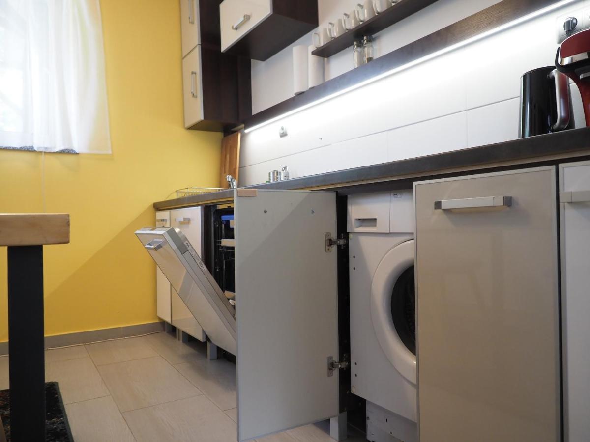 Adobe Apartment - Przytulny I Free Parking Wroclaw Luaran gambar
