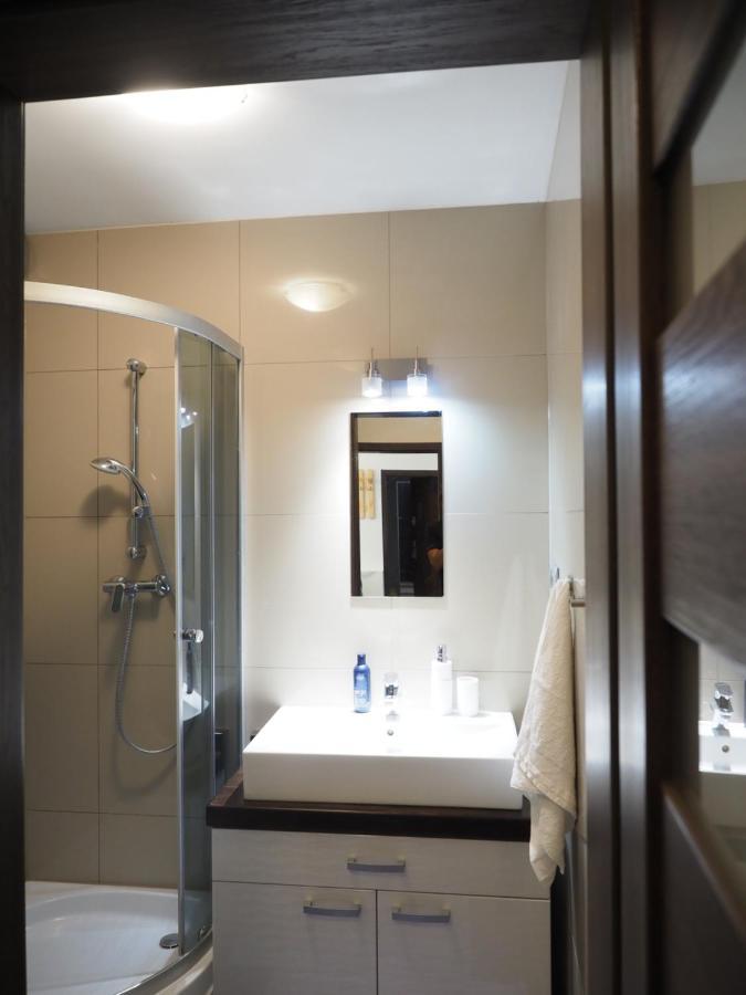 Adobe Apartment - Przytulny I Free Parking Wroclaw Luaran gambar